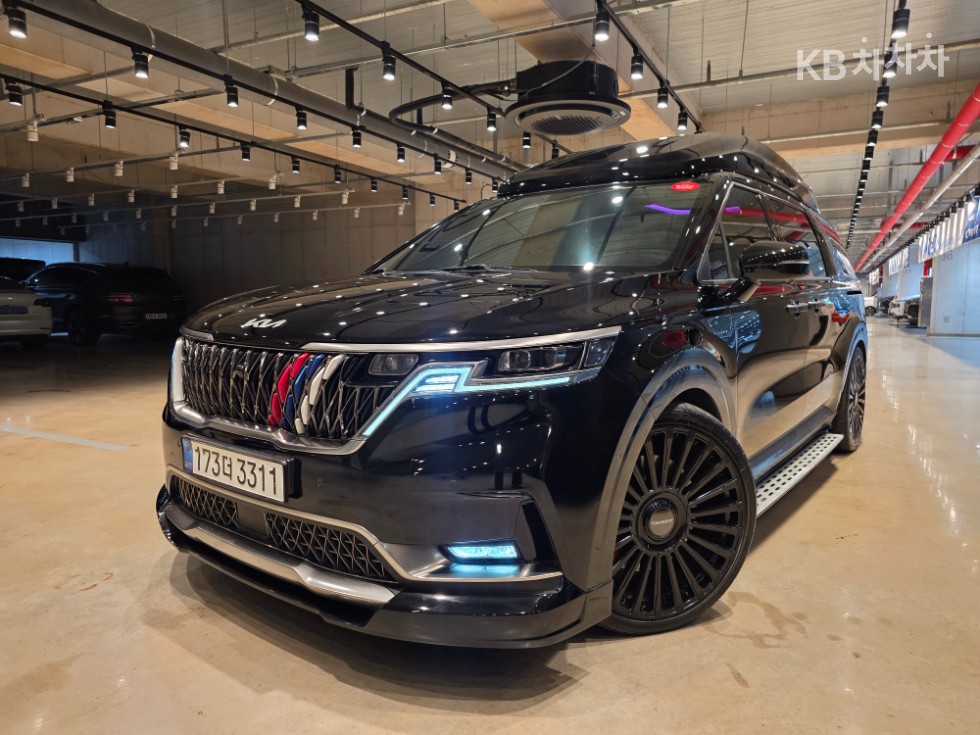 2022 - kia carnival
