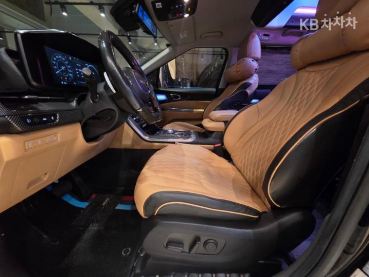 Kia Carnival High Limousine D2.2 Signature 6