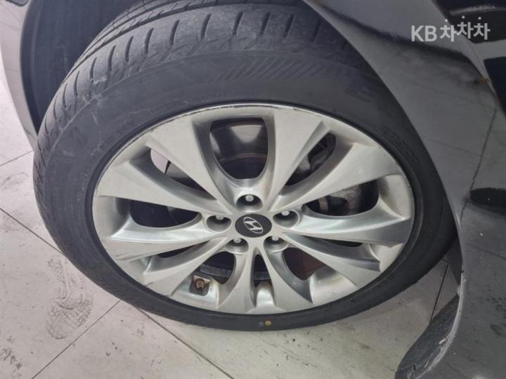 Hyundai Grandeur HG HG300 8