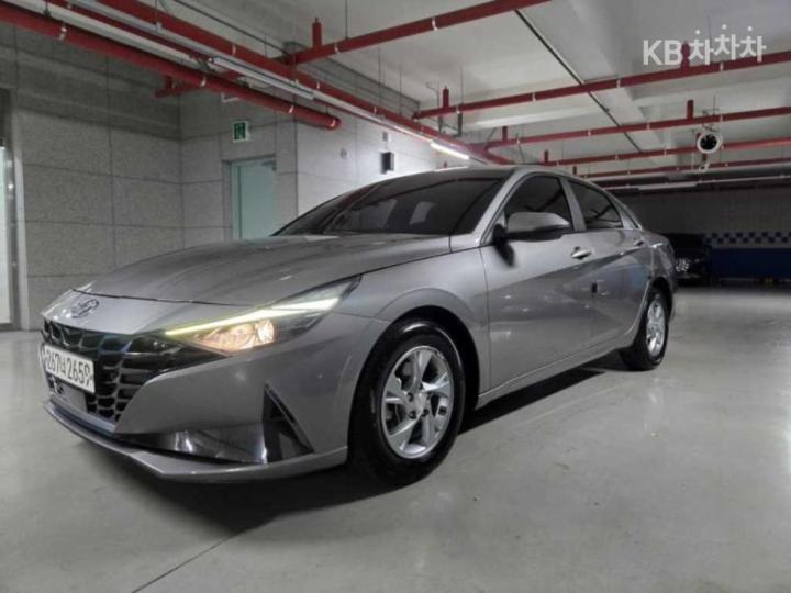 Hyundai Avante CN7 1.6 Gasoline Modern 4