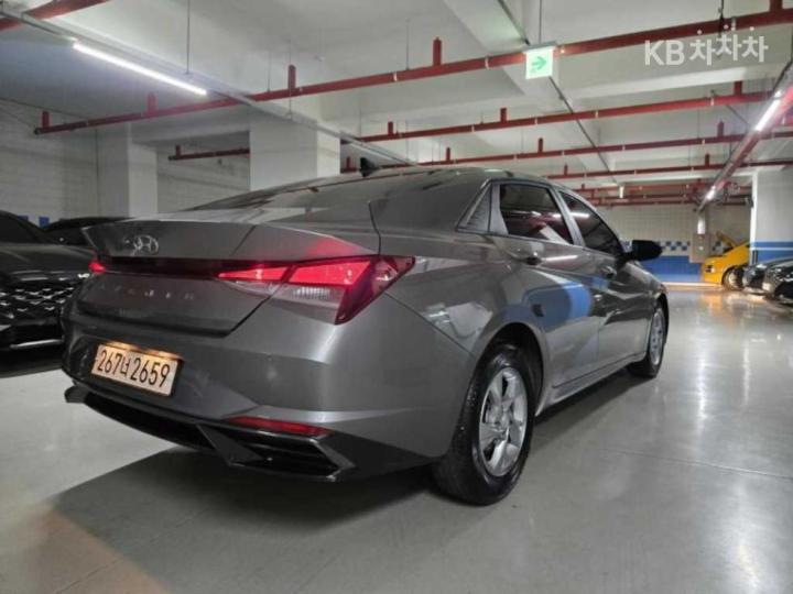 Hyundai Avante CN7 1.6 Gasoline Modern 6