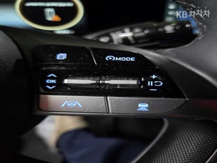 Hyundai Avante CN7 1.6 Gasoline Modern 8