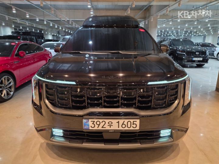 Kia Carnival High Limousine G3.5 GDI Signature