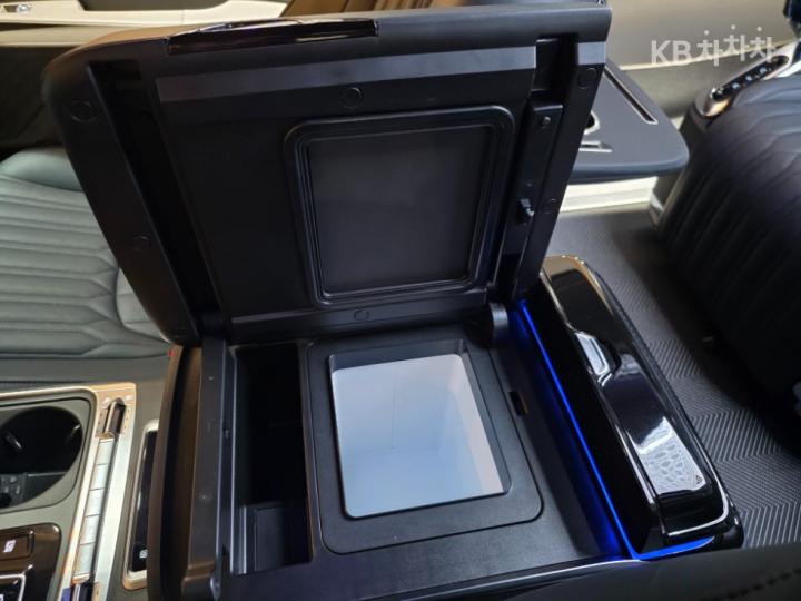 Kia Carnival High Limousine G3.5 GDI Signature 9