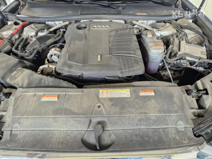 Kia K9 The 3.3 T-GDI AWD Grand Masters 7