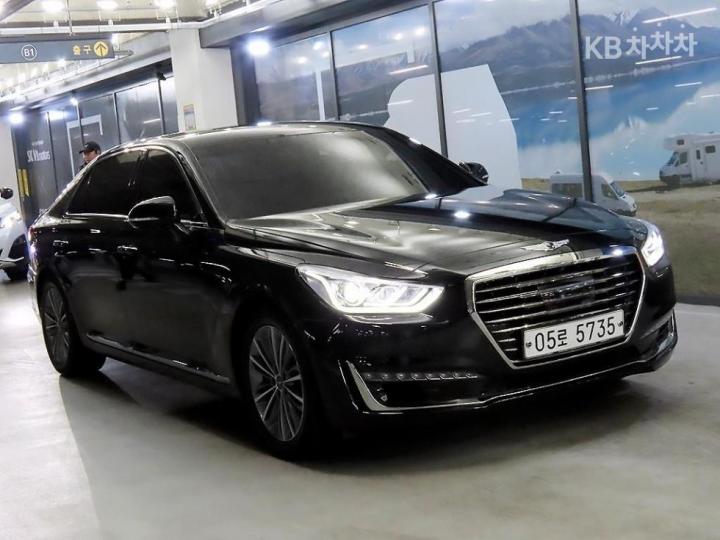 Genesis EQ900 3.8 GDI AWD Premium Luxury
