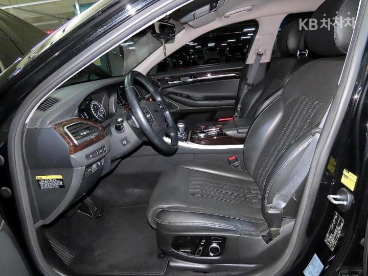 Genesis EQ900 3.8 GDI AWD Premium Luxury 7