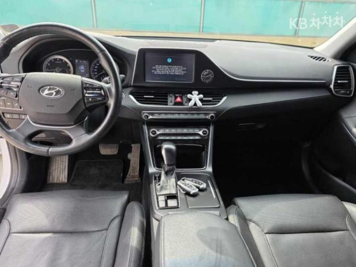Hyundai Grandeur IG 2.4 Premium Special 8