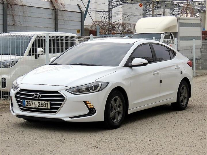 Hyundai Avante AD 1.6 GDi Smart 3