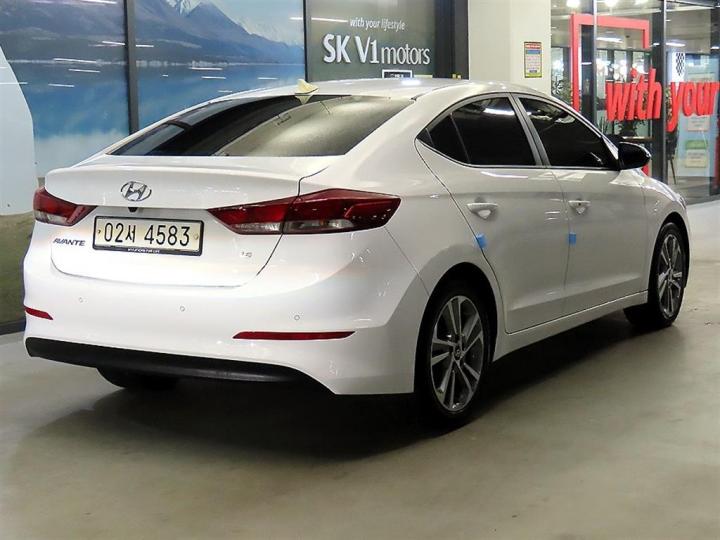 Hyundai Avante AD 1.6 GDi Value Plus 5