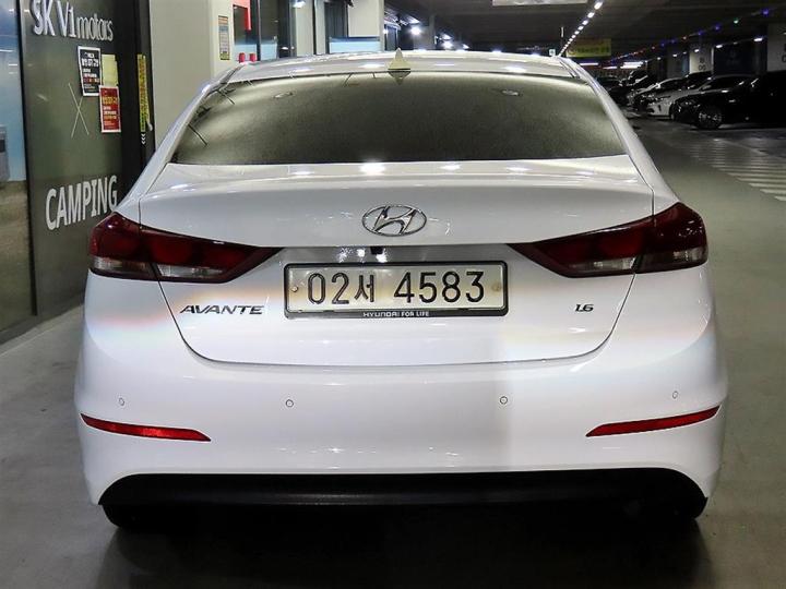 Hyundai Avante AD 1.6 GDi Value Plus 6