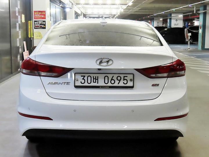 Hyundai Avante AD 1.6 GDi Smart 6