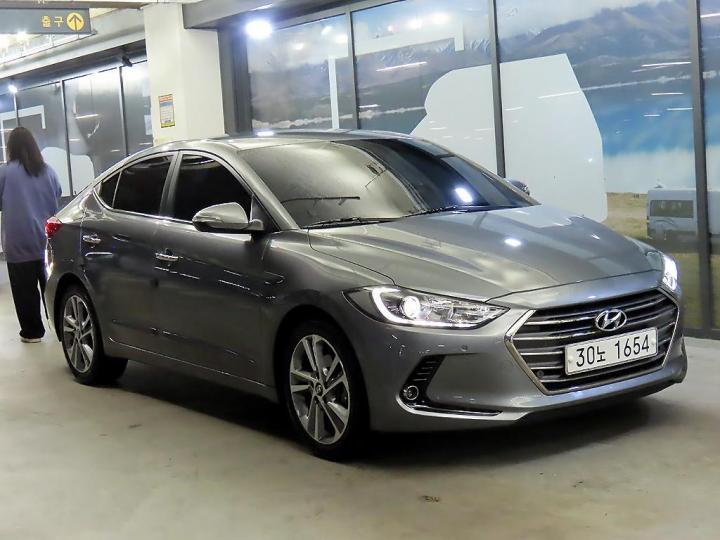 Hyundai Avante AD 1.6 GDi Premium 2