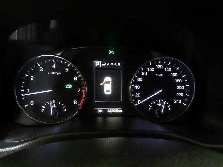 Hyundai Avante AD 1.6 GDi Premium 10