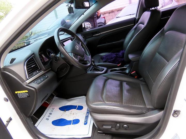 Hyundai Avante AD 1.6 GDi Premium 6