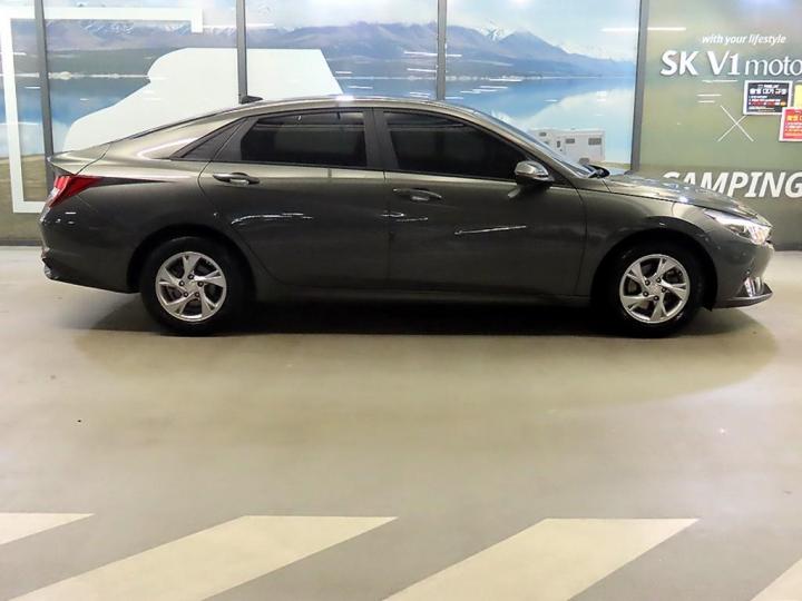 Hyundai Avante CN7 1.6 Gasoline Modern 4