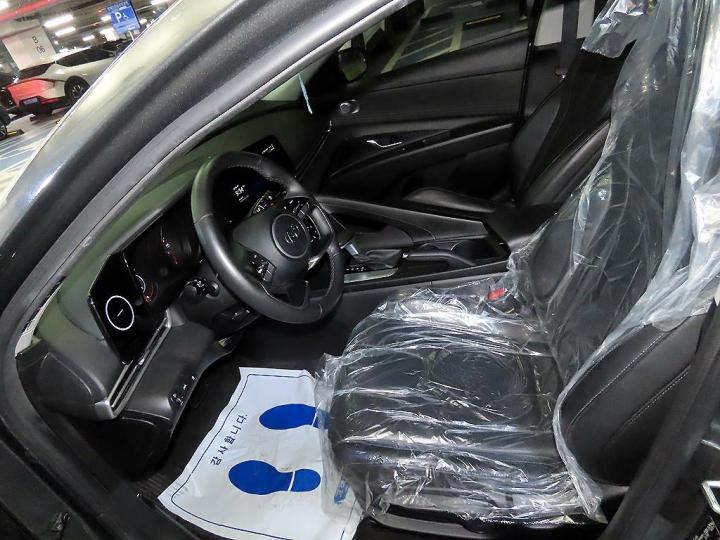 Hyundai Avante CN7 1.6 Gasoline Modern 7