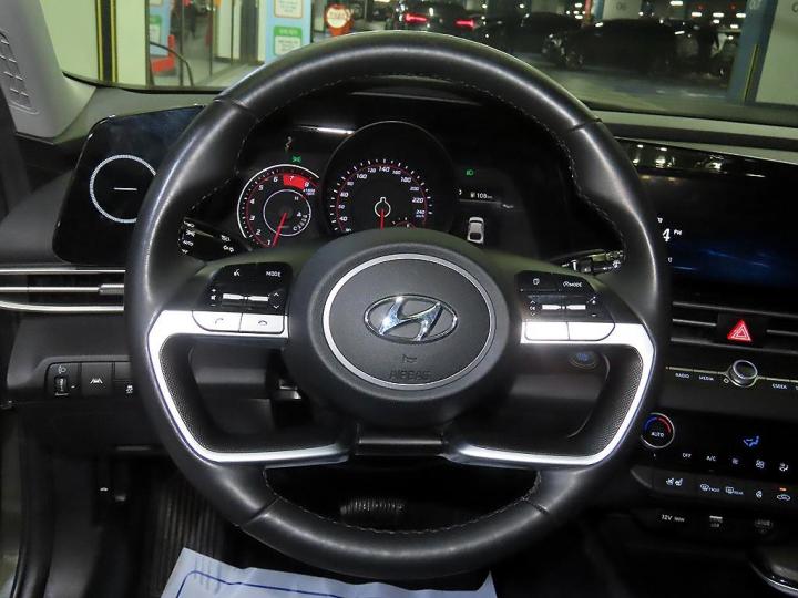 Hyundai Avante CN7 1.6 Gasoline Modern 9