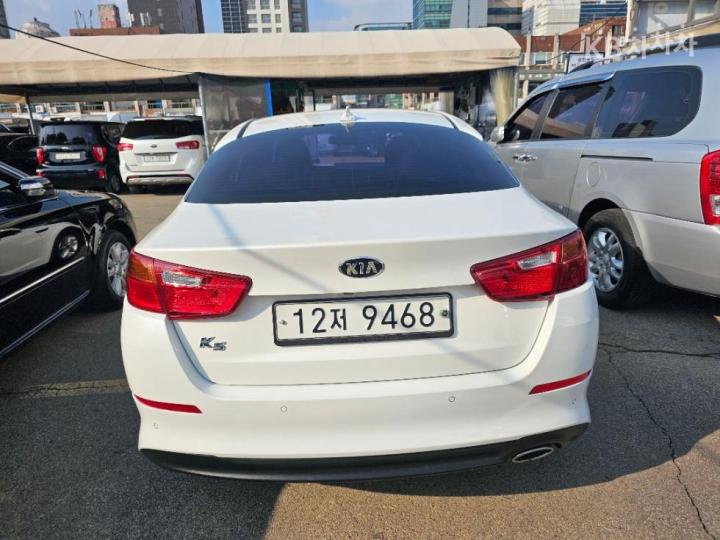 Kia K5 LPI Luxury Economy Type 4