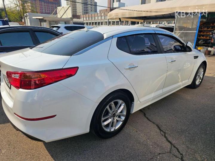 Kia K5 LPI Luxury Economy Type 5