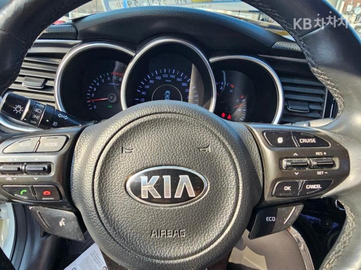 Kia K5 LPI Luxury Economy Type 8