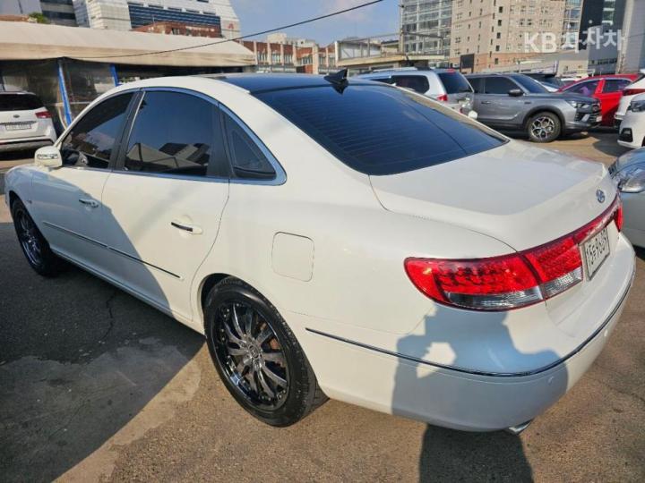 Hyundai Grandeur TG LPI Q270 5
