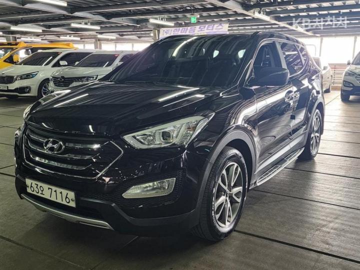 Hyundai Santa Fe DM R2.0 2WD PREMIUM Base Type 3
