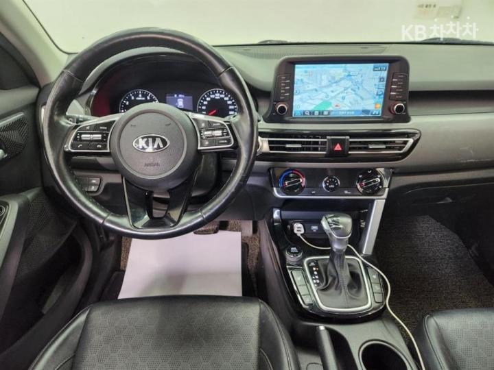 Kia Seltos 1.6 Gasoline Turbo 2WD Trendy 8