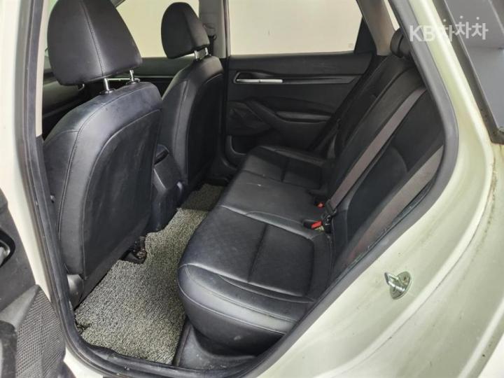 Kia Seltos 1.6 Gasoline Turbo 2WD Trendy 10