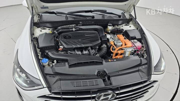 Hyundai Sonata Hybrid DN8 2.0 Hybrid Premium Plus 7