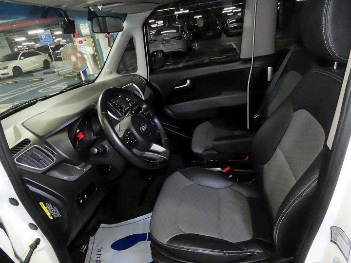 Kia Ray 1.0 Gasoline Luxury 7