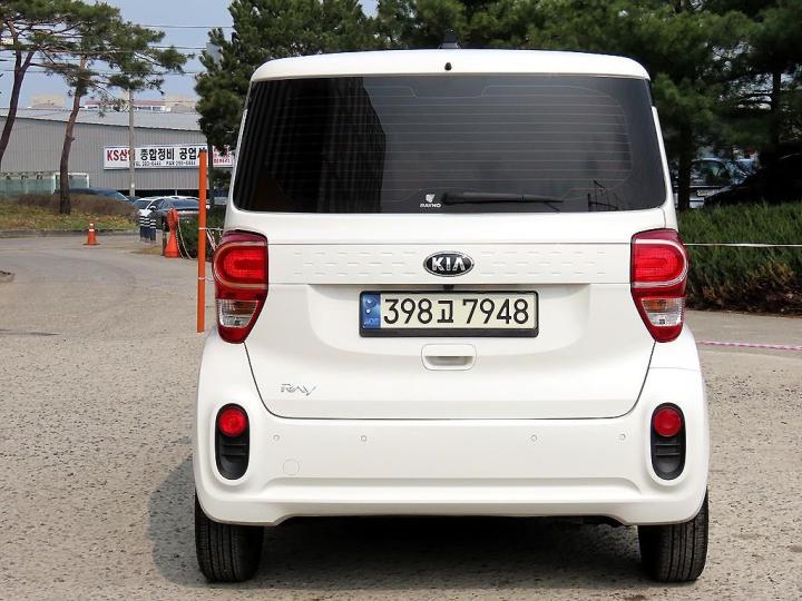 Kia Ray 1.0 Gasoline Luxury 5