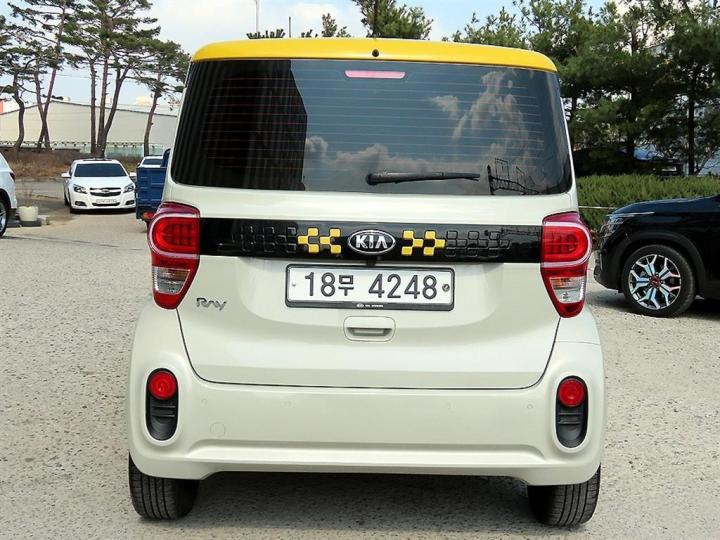 Kia Ray 1.0 Gasoline Prestige 5