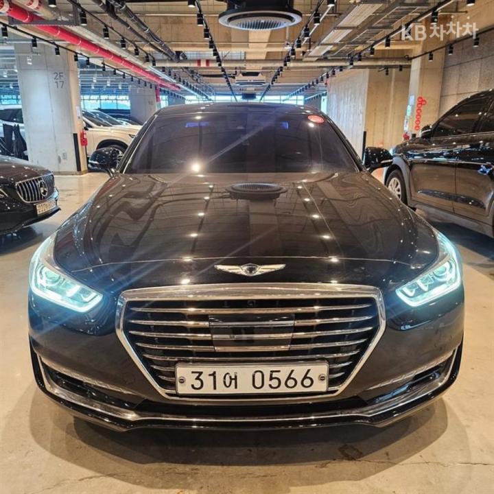 Genesis EQ900 5.0 GDI AWD Prestige 2