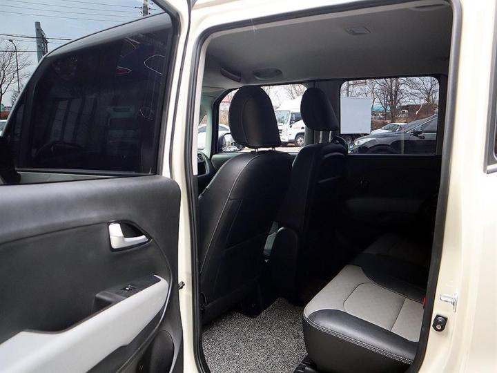 Kia Ray 1.0 Gasoline Signature 8