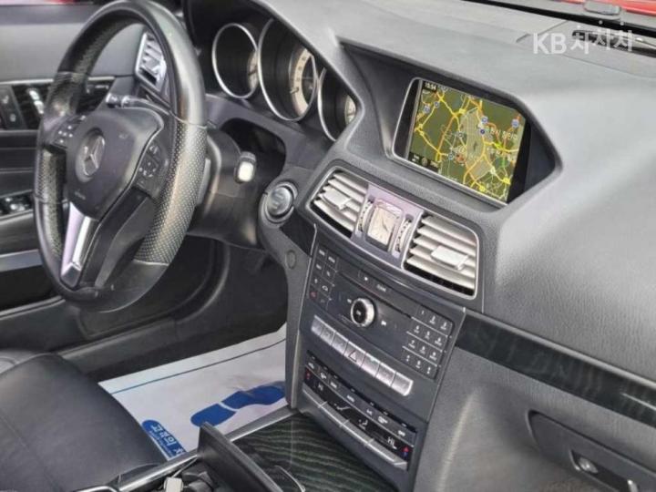 Mercedes-Benz E-Class New E200 Cabriolet A207 6