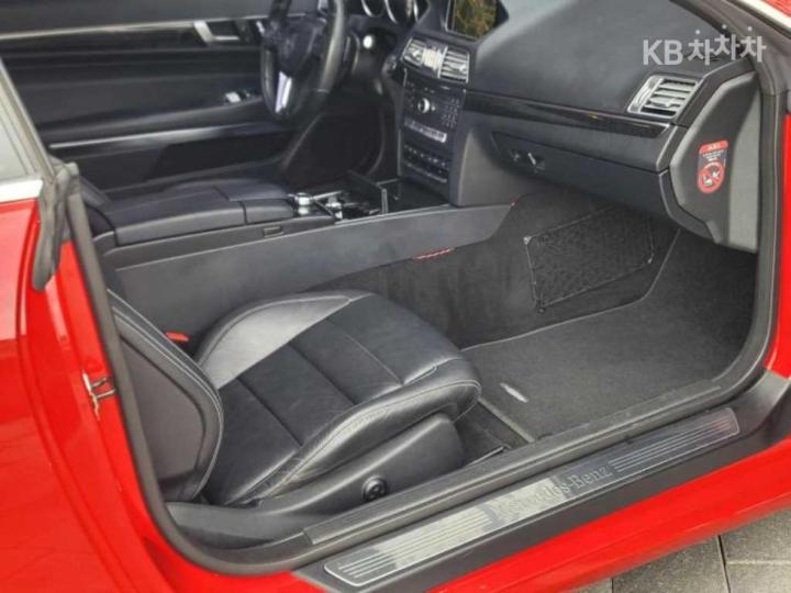 Mercedes-Benz E-Class New E200 Cabriolet A207 7