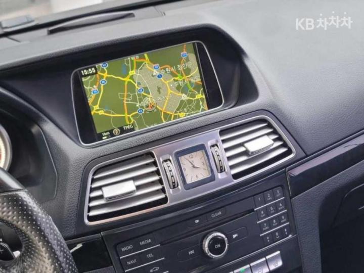 Mercedes-Benz E-Class New E200 Cabriolet A207 9