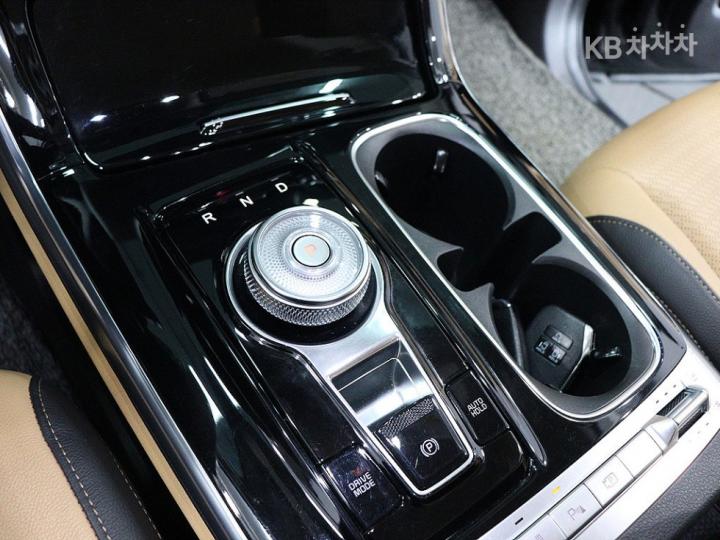 Kia Carnival G3.5 GDI Noblesse 9