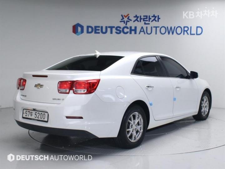 Chevrolet Malibu 2.0 LTZ Deluxe Pack Black Wheel 3