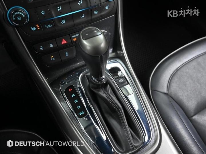 Chevrolet Malibu 2.0 LTZ Deluxe Pack Black Wheel 10