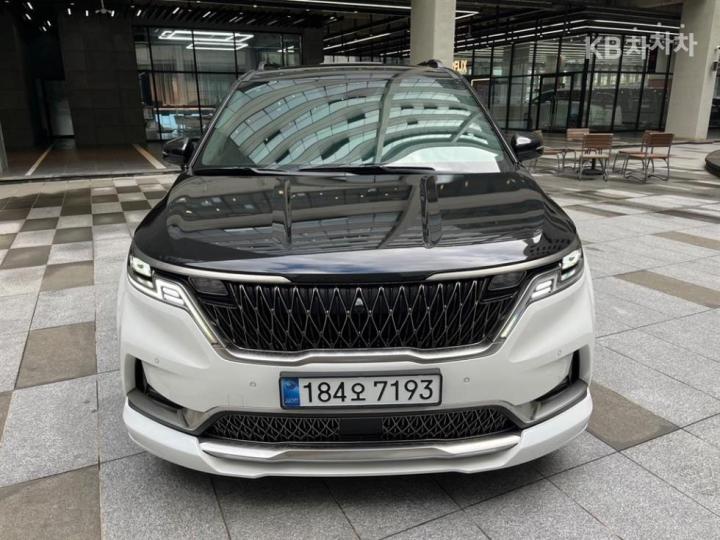 Kia Carnival G3.5 GDI Signature 3