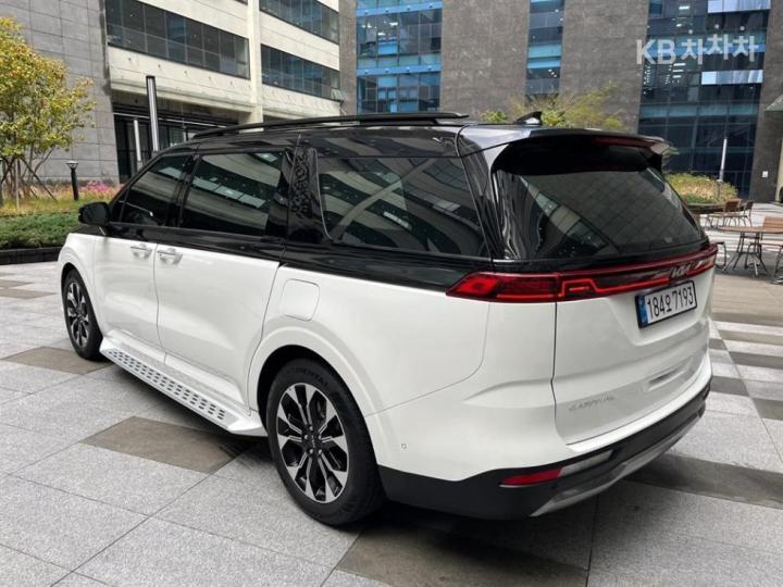 Kia Carnival G3.5 GDI Signature 4