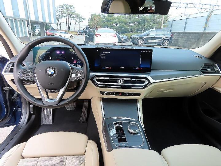 BMW 3 Series G20 320i Base Type 8