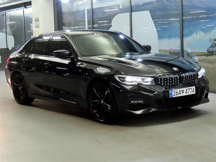 BMW 3 Series G20 320i M Sport Black Suit Edition