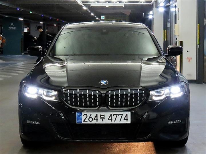 BMW 3 Series G20 320i M Sport Black Suit Edition 3