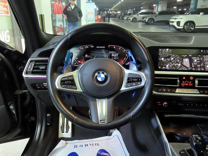 BMW 3 Series G20 320i M Sport Black Suit Edition 9