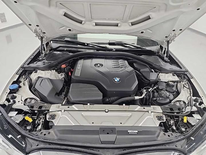 BMW 3 Series G20 320i Luxury 6