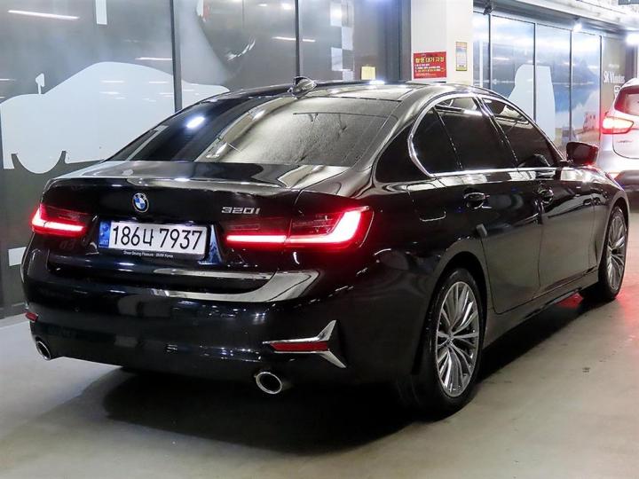 BMW 3 Series G20 320i Luxury 5