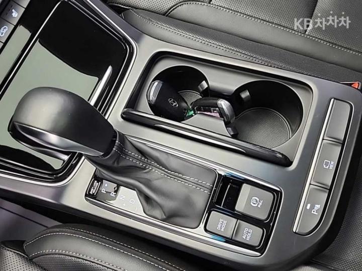 Hyundai Grandeur IG 3.0 Premium 9